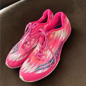 Saucony Women's Pink Track and Running Shoes, Size 8 Kilkenny XC